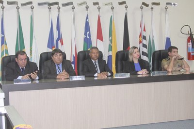 Câmara Municipal realiza solenidade em comemoração aos 100 anos do Lions Clube 12.JPG