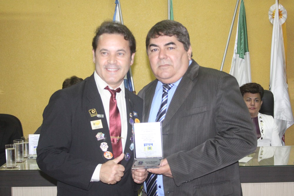 Câmara Municipal realiza solenidade em comemoração aos 100 anos do Lions Clube 19.JPG