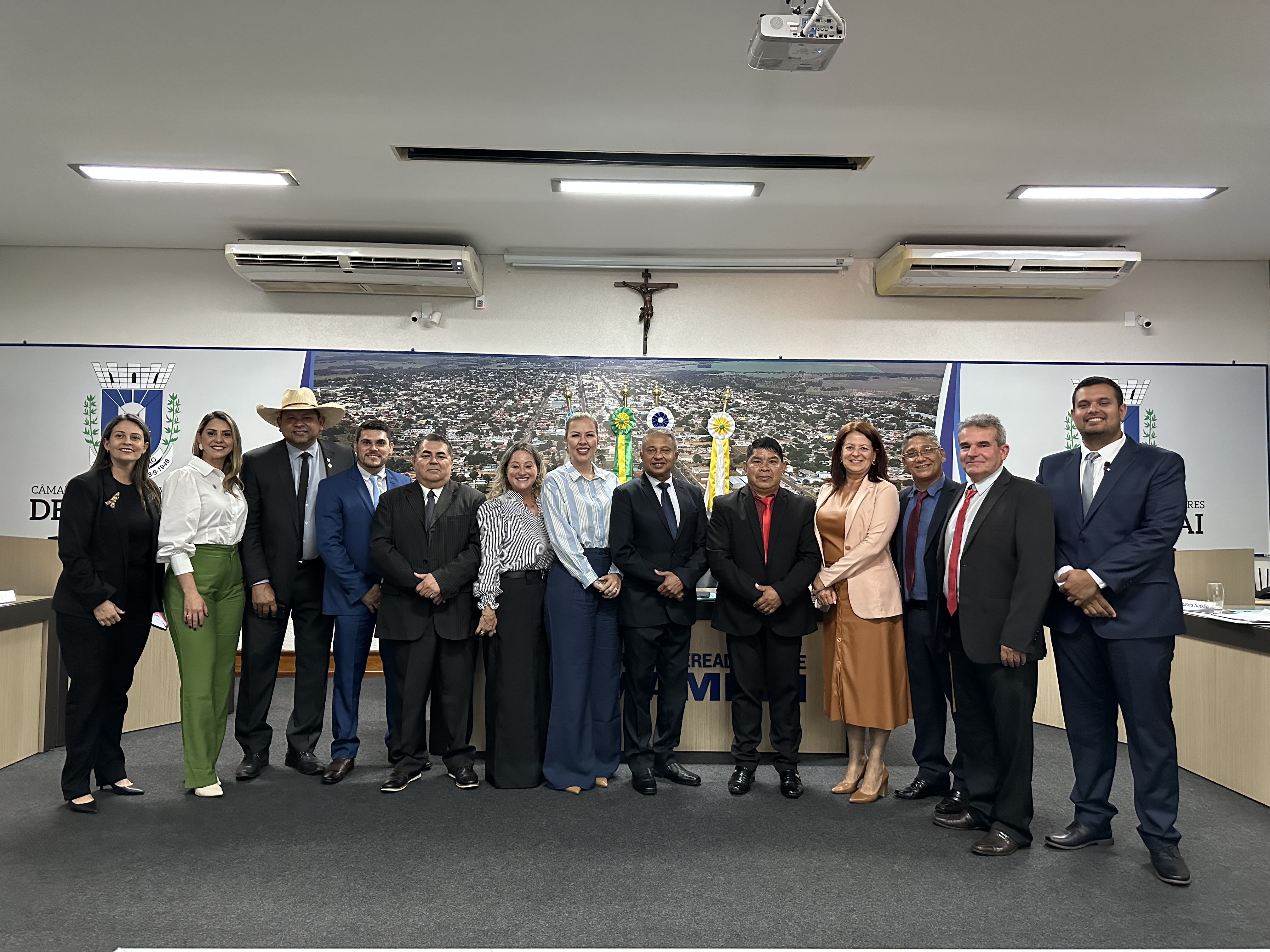 CÂMARA DE AMAMBAI REALIZA 10ª SESSÃO ORDINÁRIA COM FOCO EM INFRAESTRUTURA, SAÚDE, EDUCAÇÃO E APROVAÇÃO DE PARCELAMENTO DO PREVIBAI