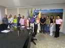 Mesa Diretora da Câmara de Amambai recebe associações de universitários para tratar do transporte acadêmico Mesa Diretora da Câmara de Amambai recebe associações de universitários para tratar do transporte acadêmico