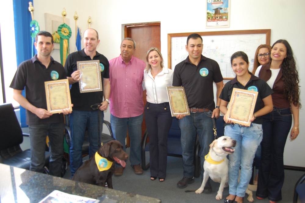 Vereadora presta homenagem ao Projeto “Aumigão”