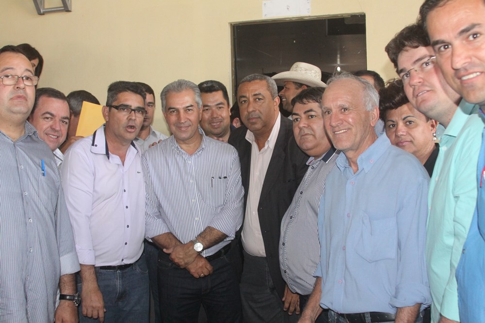 Vereadores acompanham passagem do Governador por Amambai