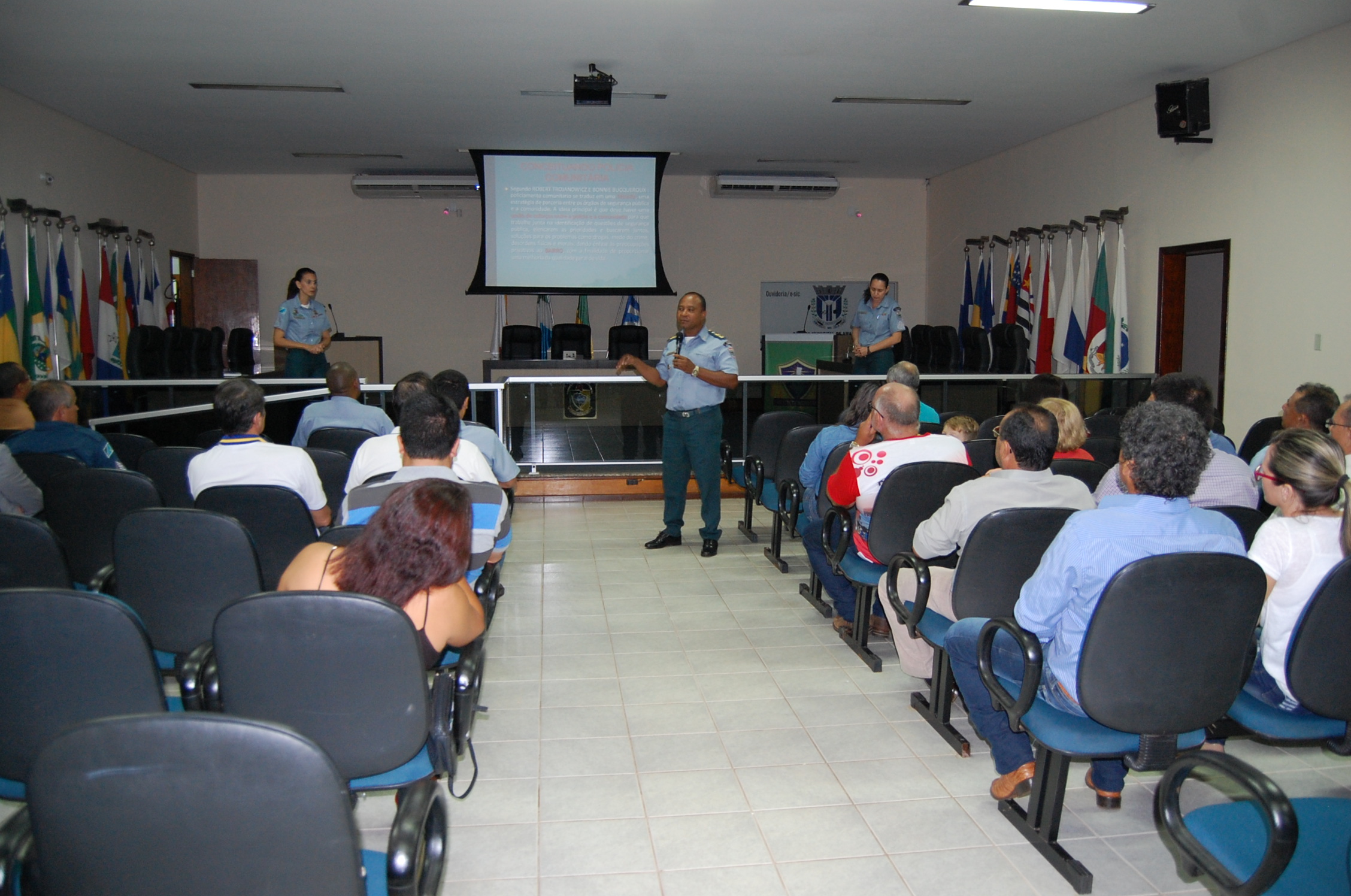 Vereadores participam de reunião do Conselho Municipal de segurança